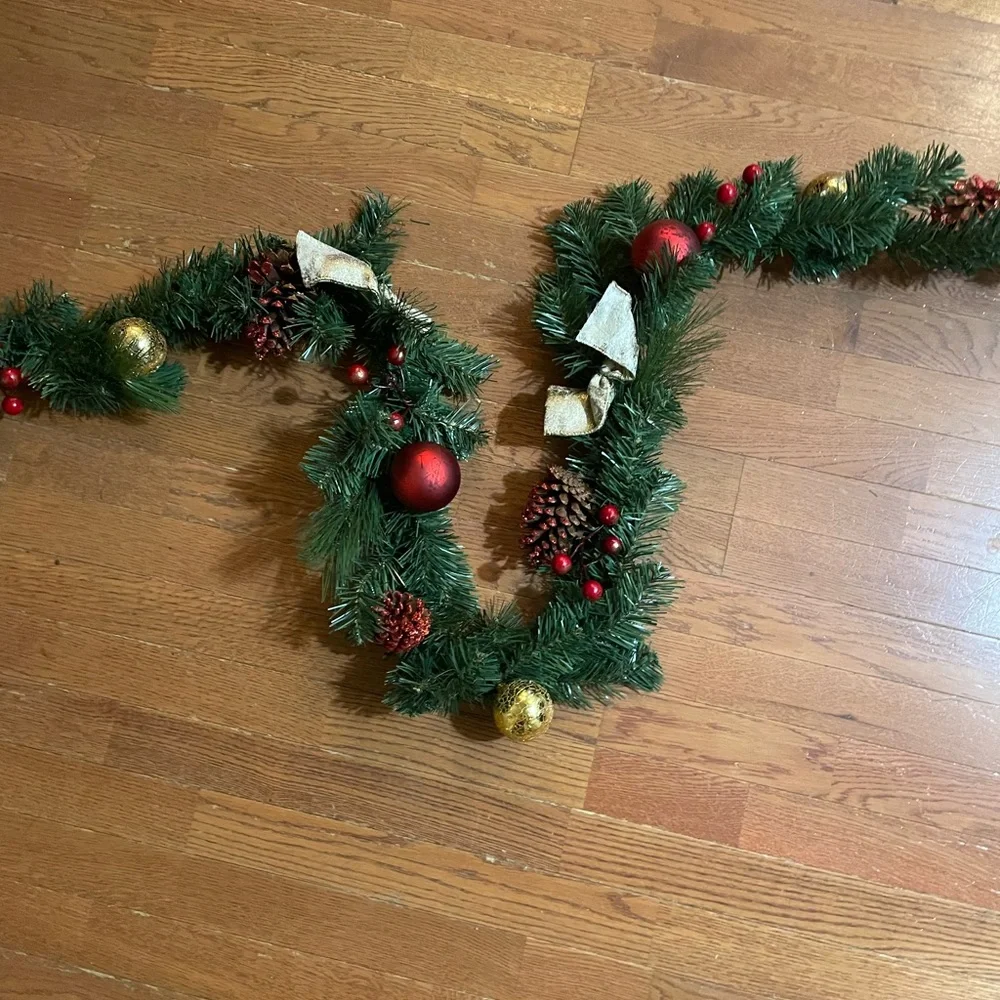 Christmas Ornamented Festive 80” Decorative Garland NWT